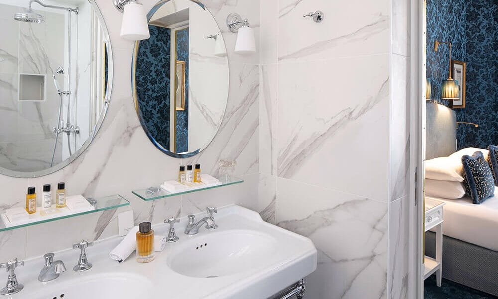 Double or Twin Deluxe room Odeon Hotel Paris 2