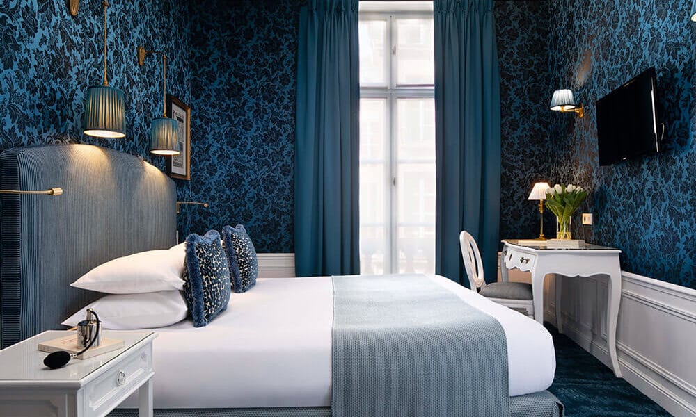 Double or Twin Deluxe room Odeon Hotel Paris 8